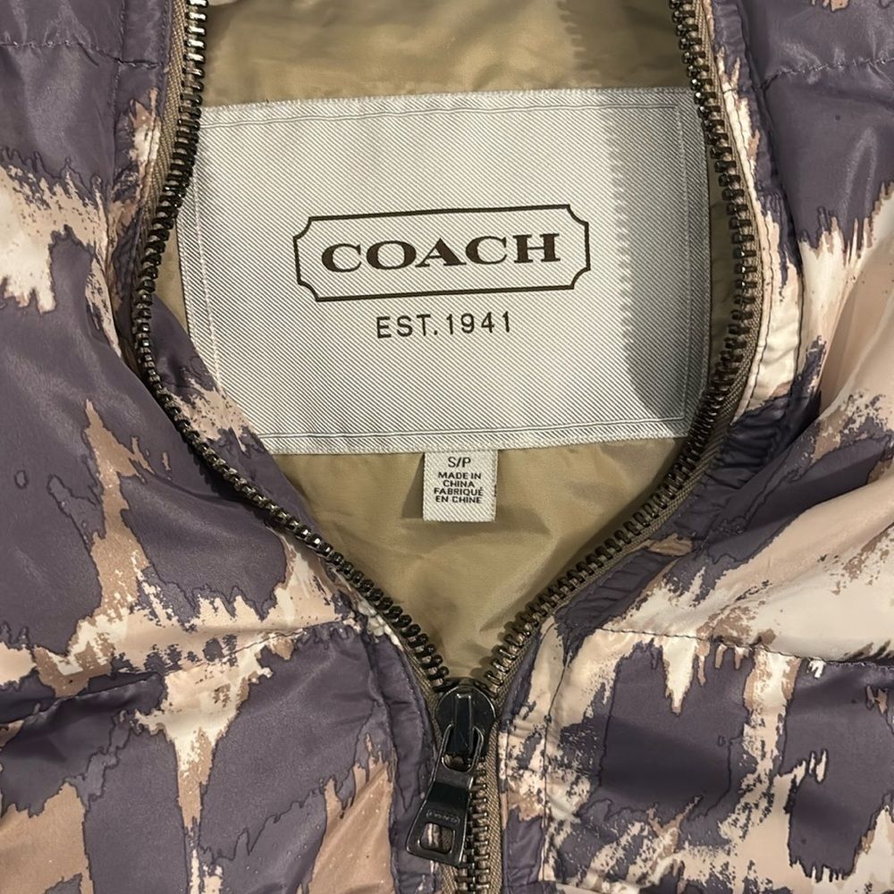 NWOT Coach Hooded Animal Print Down Puffer Vest with Removable Faux Fur - Picture 4 of 5